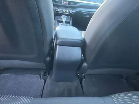 Used 2021 Kia Forte LXS image 27