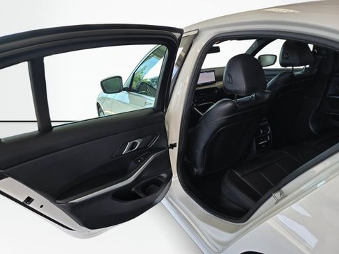 Used 2025 BMW 330i Sedan RWD image 34