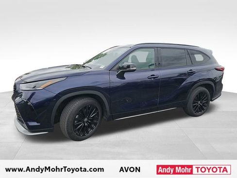 Used 2025 Toyota Highlander XSE AWD/4WD image 4