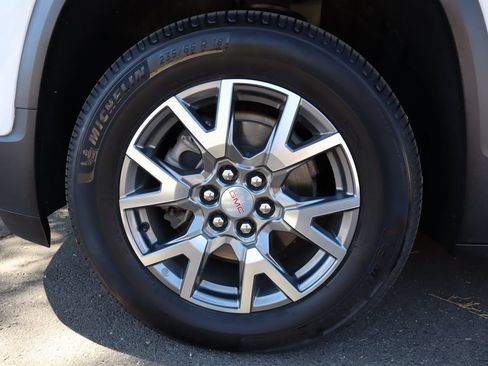 Used 2023 GMC Acadia SLT AWD/4WD image 43