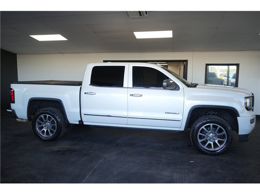 Used 2016 GMC Sierra 1500 Denali w/ Enhanced Driver Alert Package AWD/4WD image 8