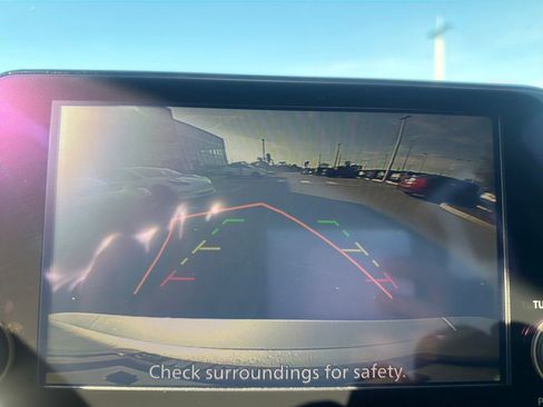 Certified 2025 Nissan Rogue S image 34