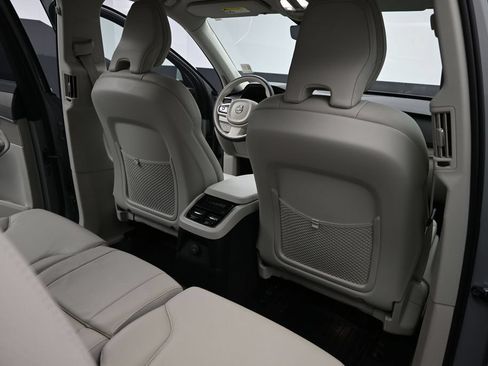 Used 2025 Volvo XC90 T8 Plus w/ Protection Package AWD/4WD image 21