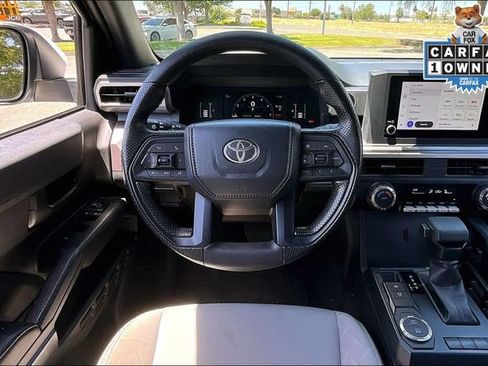 Used 2024 Toyota Tacoma SR5 RWD image 5