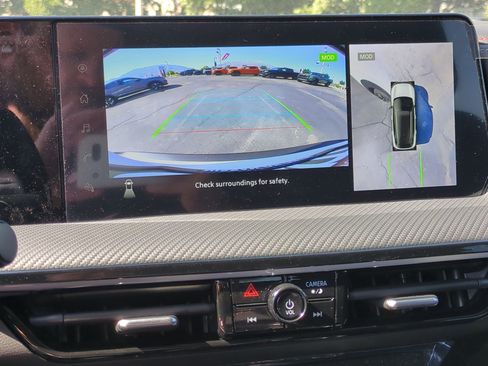 New 2025 Nissan Kicks SR w/ SR Premium Package image 14