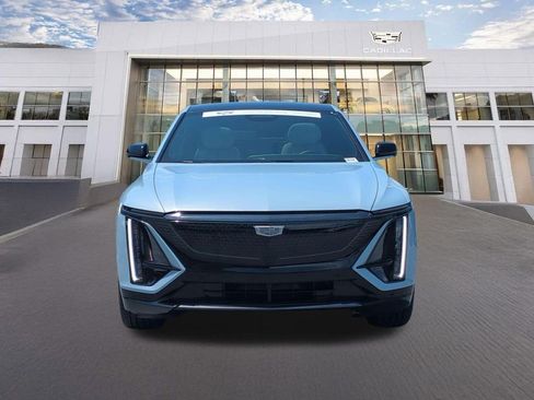 Certified 2026 Cadillac Lyriq Sport AWD/4WD image 2