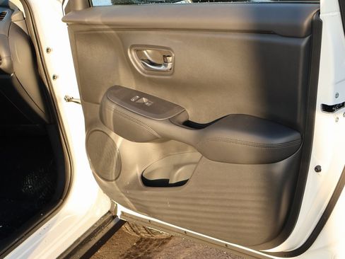 New 2026 Honda HR-V LX image 11