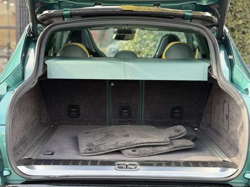 Used 2023 Aston Martin DBX 707 image 18