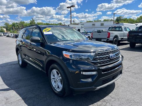 Certified 2024 Ford Explorer XLT w/ Equipment Group 202A AWD/4WD image 24