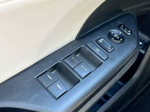 Used 2022 Honda Insight Touring image 18