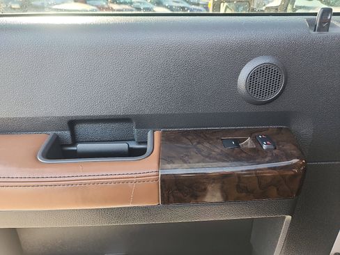 Used 2016 Ford F250 Platinum w/ FX4 Off-Road Package image 28