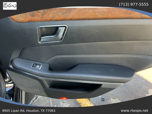 Used 2014 Mercedes-Benz E 350 Sedan image 39
