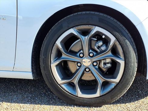 Used 2024 Chevrolet Malibu LT image 10