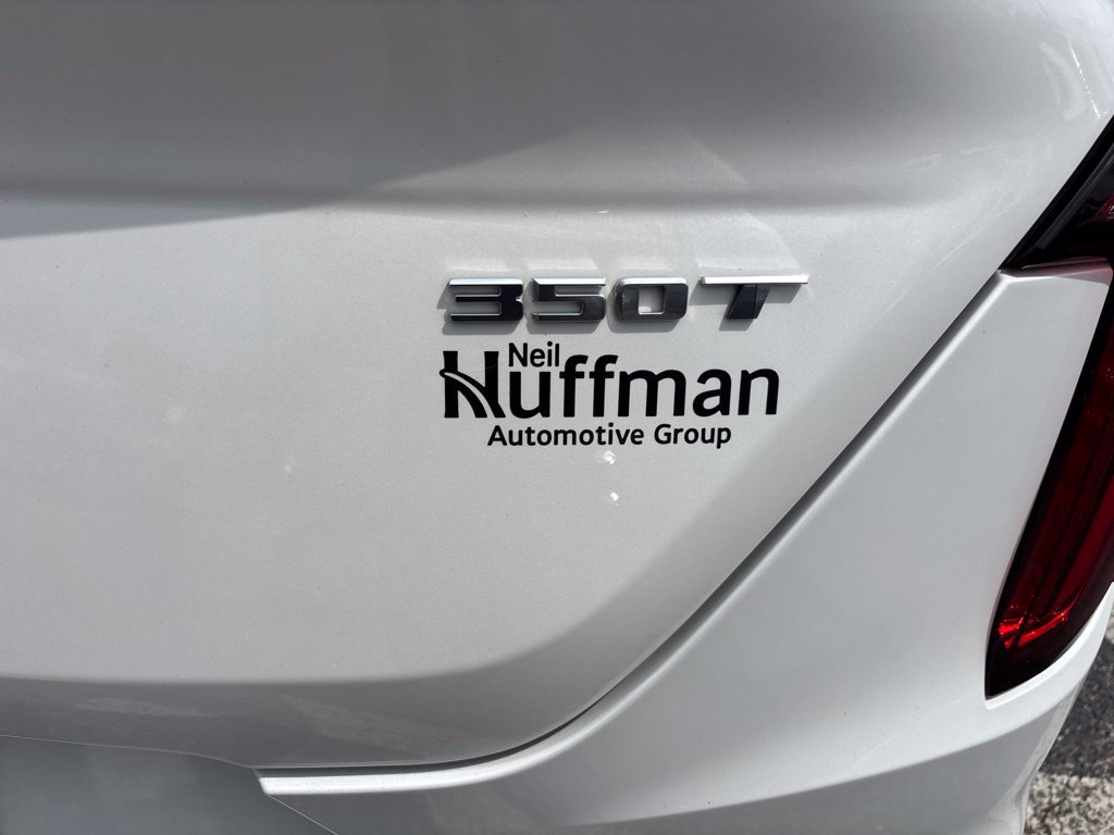 Used 2020 Cadillac CT4 Luxury w/ Sun And Sound Package RWD image 9
