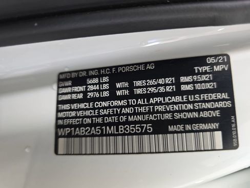 Used 2021 Porsche Macan S image 34
