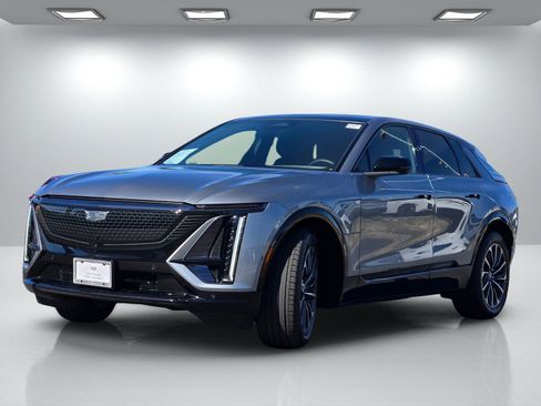 Certified 2025 Cadillac Lyriq Sport AWD/4WD image 8