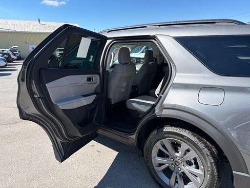 Used 2026 Ford Explorer Active w/ Active Comfort Package AWD/4WD image 45