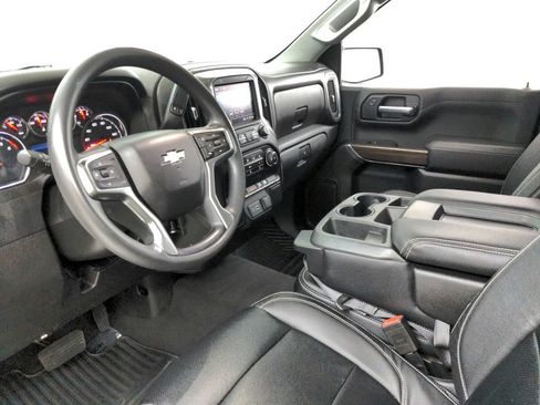 Used 2020 Chevrolet Silverado 1500 LT RWD image 13