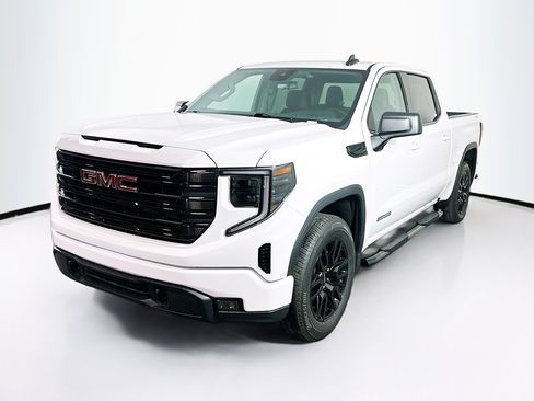 Used 2024 GMC Sierra 1500 Elevation AWD/4WD image 3