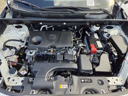 Used 2025 Toyota RAV4 XLE FWD image 31