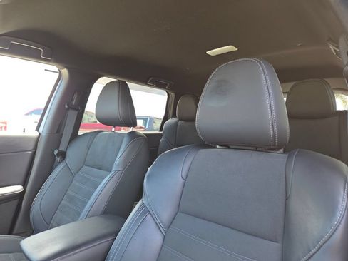 Used 2024 Mitsubishi Outlander SE Black Edition FWD image 29