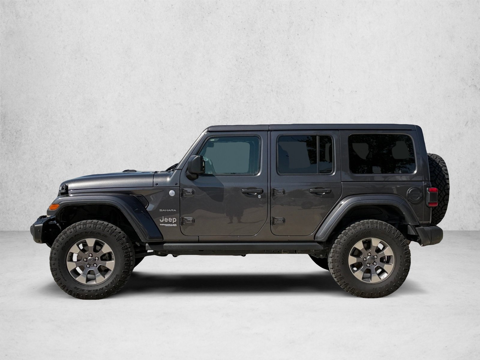Used 2020 Jeep Wrangler Unlimited Sahara AWD/4WD image 8