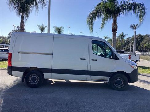 Used 2022 Mercedes-Benz Sprinter 1500 image 7