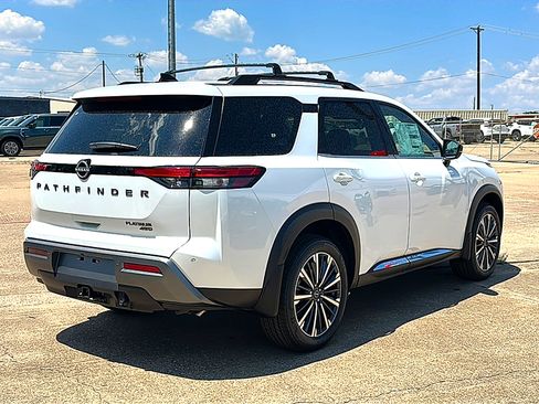 New 2026 Nissan Pathfinder Platinum w/ Accent Package AWD/4WD image 8