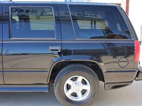 Used 2000 Chevrolet Tahoe Limited image 13