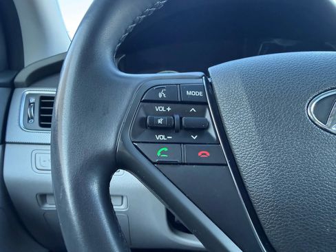 Used 2016 Hyundai Sonata Plug-In Hybrid image 26