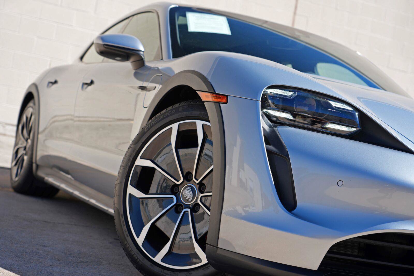 Used 2022 Porsche Taycan 4S AWD/4WD image 57