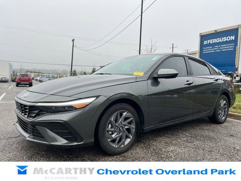 Used 2024 Hyundai Elantra SEL image 7