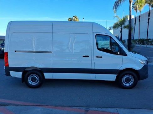 New 2025 Mercedes-Benz Sprinter 2500 image 23