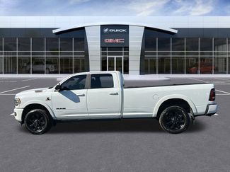 Used 2022 RAM 3500 Laramie video 2