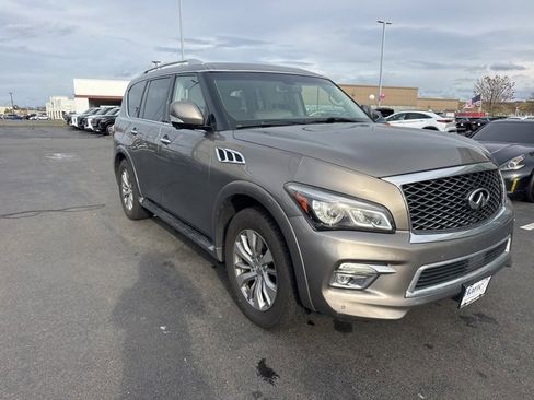 Used 2016 INFINITI QX80 4WD w/ Driver's Assistance Package image 3