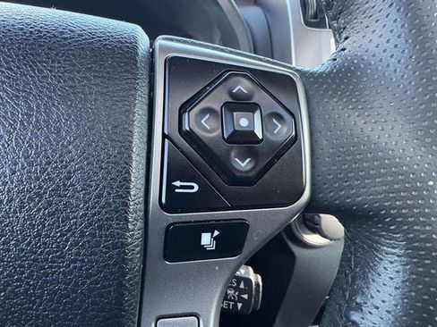 Used 2022 Toyota 4Runner SR5 Premium w/ Moonroof Package image 40