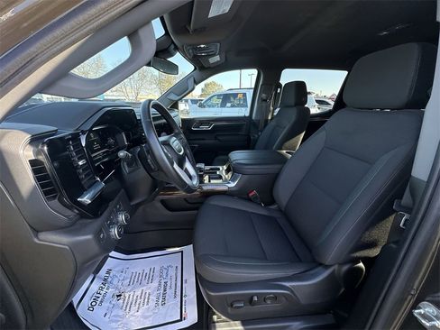 Used 2023 GMC Sierra 1500 Elevation image 11