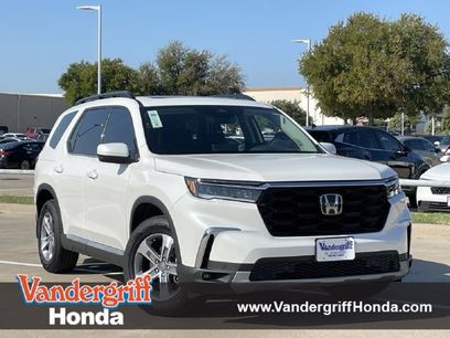 Used 2025 Honda Pilot Touring