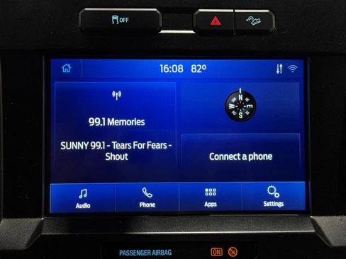 Used 2022 Ford F250 XLT w/ XLT Value Package AWD/4WD image 5