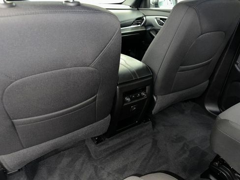 Certified 2023 Chevrolet Traverse LT image 20