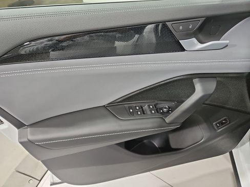 New 2026 Volkswagen Tiguan SE AWD/4WD image 10