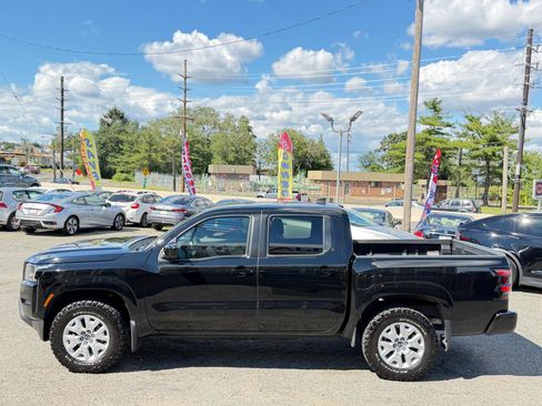 Used 2022 Nissan Frontier SV w/ Technology Package AWD/4WD image 7