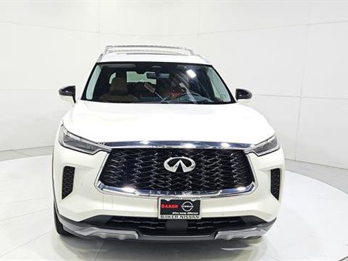 Used 2023 INFINITI QX60 Sensory w/ Vision Package AWD/4WD image 2