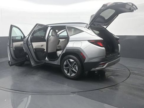 Used 2025 Hyundai Tucson SEL FWD image 39
