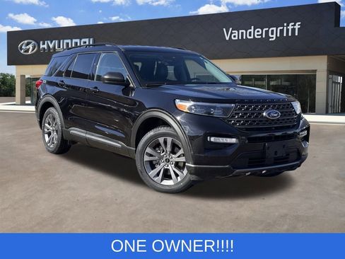 Used 2022 Ford Explorer XLT w/ Equipment Group 202A image 1
