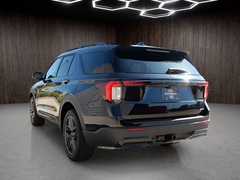 New 2026 Ford Explorer ST-Line w/ ST-Line Street Pack AWD/4WD image 6