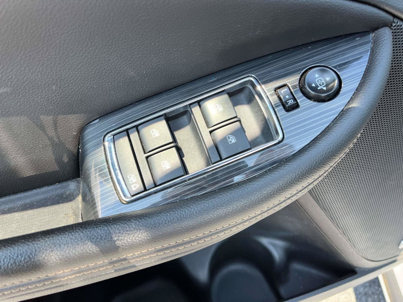 Used 2019 Chevrolet Impala Premier FWD image 26