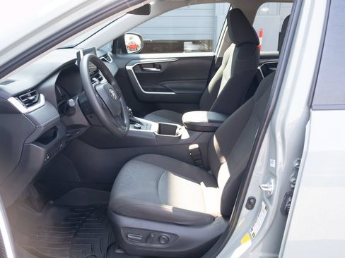 Used 2023 Toyota RAV4 XLE w/ Convenience Package AWD/4WD image 12