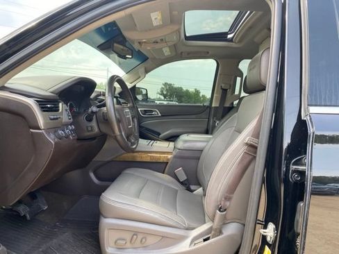 Used 2017 GMC Yukon Denali w/ Open Road Package AWD/4WD image 18