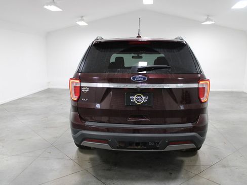 Used 2019 Ford Explorer XLT w/ Equipment Group 202A image 8